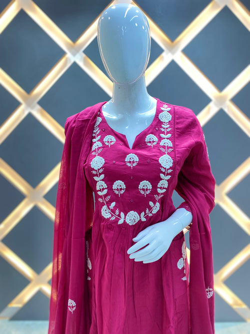 Gulabi Noor Embroidered Slub Cotton Suit Set